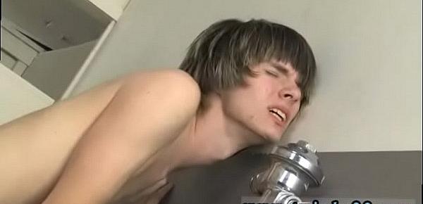  Gay cry boy porn Ashton Rush and Casey Jones are being very horny and